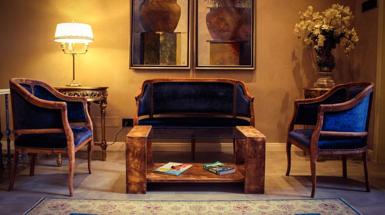 <b>Diplomat Hotel Lobby</b>