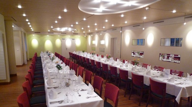 <b>Hotel Urs und Viktor Banquet</b>