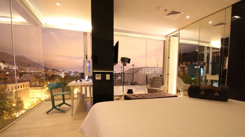 <b>The Click Clack Hotel Suite</b>