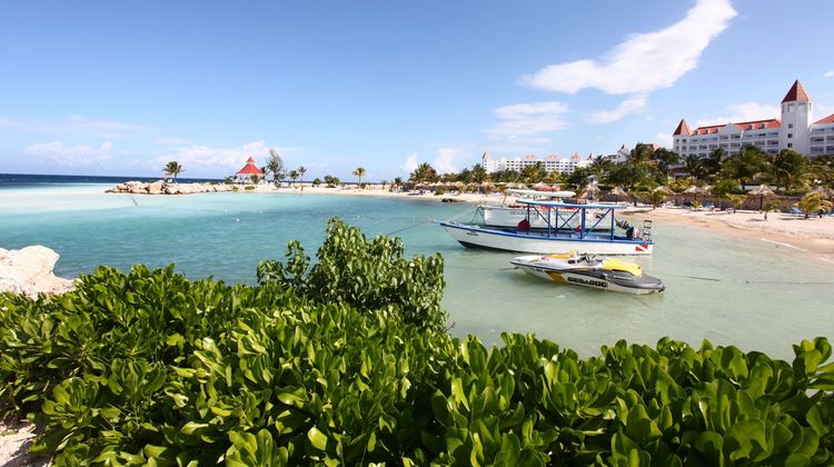 Bahia Principe Luxury Runaway Bay-Adults Beach
