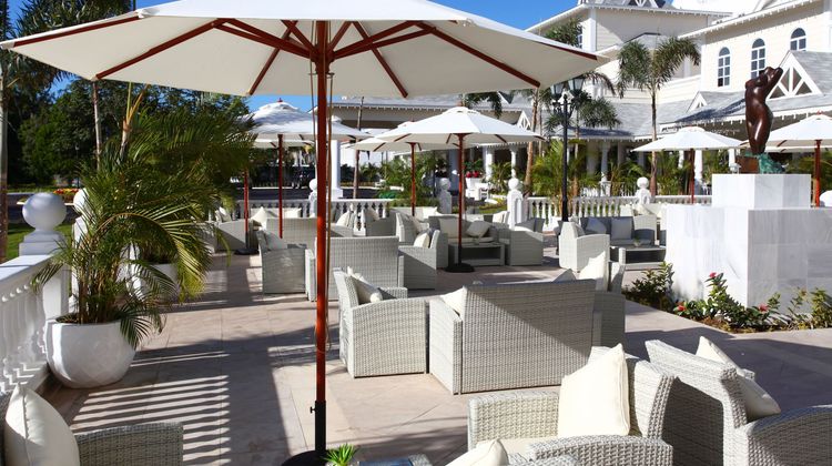 Bahia Principe Luxury Runaway Bay-Adults Bar/Lounge
