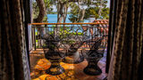 <b>Black Dolphin Inn Exterior</b>