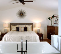 Black Dolphin Inn Room