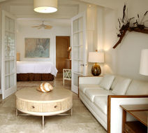 Black Dolphin Inn Suite
