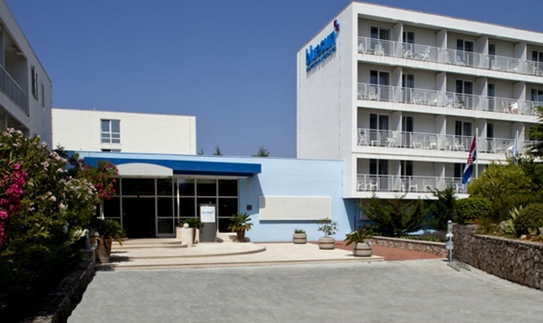 Bluesun Hotel Borak Exterior