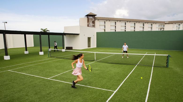 <b>Royalton White Sands Montego Bay Recreation</b> <b>Royalton White Sands Montego Bay Recreation</b>