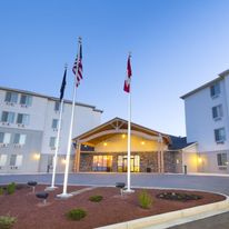 Bakken Airport XWA Hotel and Suites