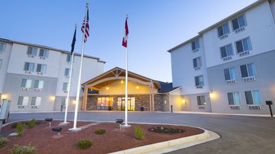 Bakken Airport XWA Hotel and Suites