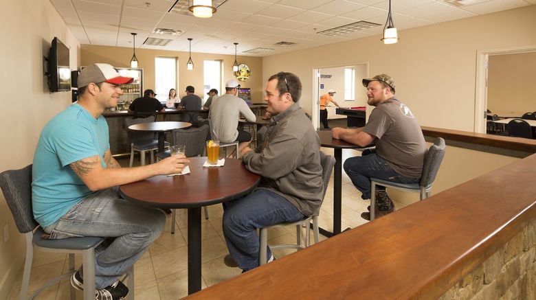 <b>Bakken Airport XWA Hotel and Suites Restaurant</b> <b>Bakken Airport XWA Hotel and Suites Restaurant</b>