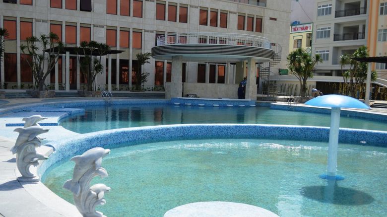 <b>Holiday Beach Hotel Pool</b>