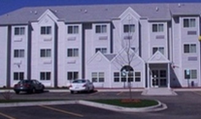 Howard Johnson Inn & Suites O'Hare Exterior
