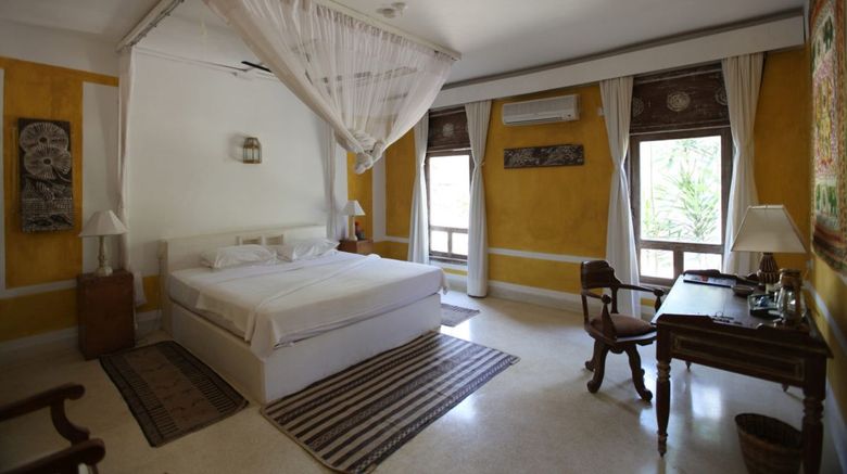 <b>The Majlis Hotel Lamu Room</b>