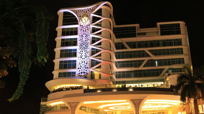 Golden Tulip Galaxy Banjarmasin Exterior