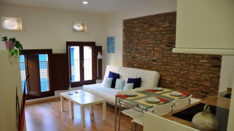 <b>Barcelona City Apartment Lobby</b>