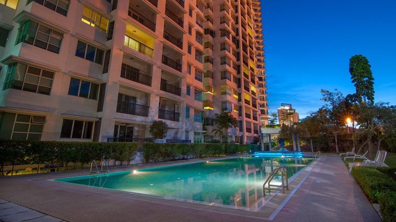 <b>Wedgewood Residences Pool</b>