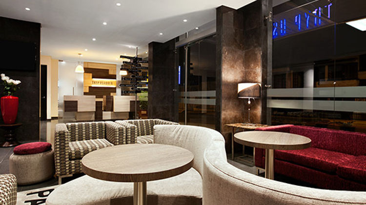 TRYP by Wyndham Bogota Usaquen Lobby