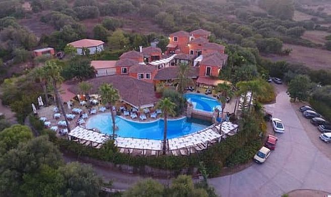 Galanias Hotel Exterior