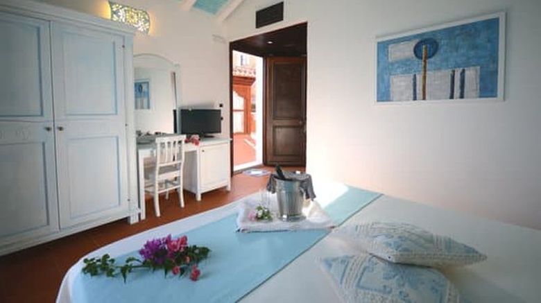 <b>Galanias Hotel Room</b>