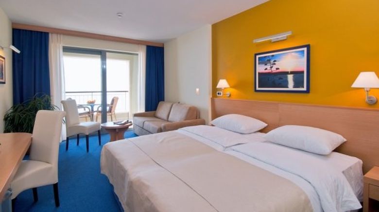 <b>Hotel Saudade Room</b>