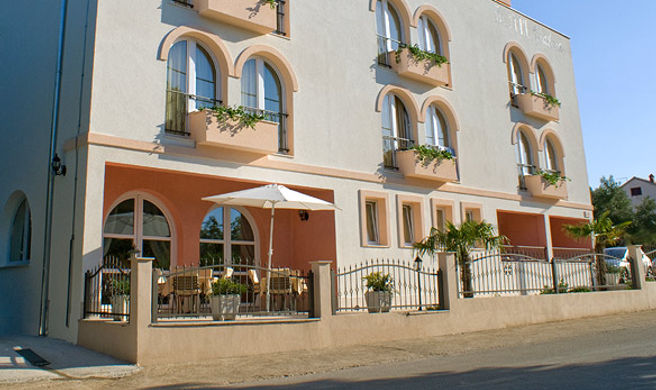 Hotel Palma Exterior