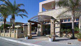 Elotis Suites