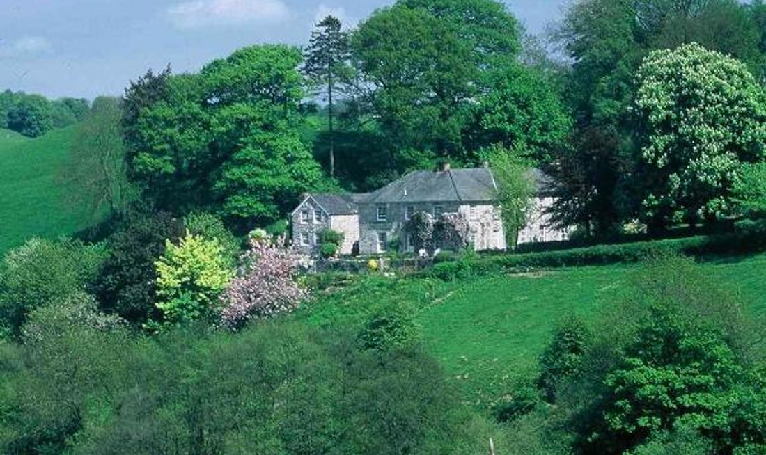 Pen-Y-Dyffryn Country Hotel Exterior