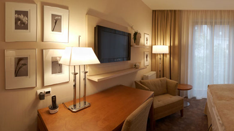 <b>Ambassador Hotel Room</b>