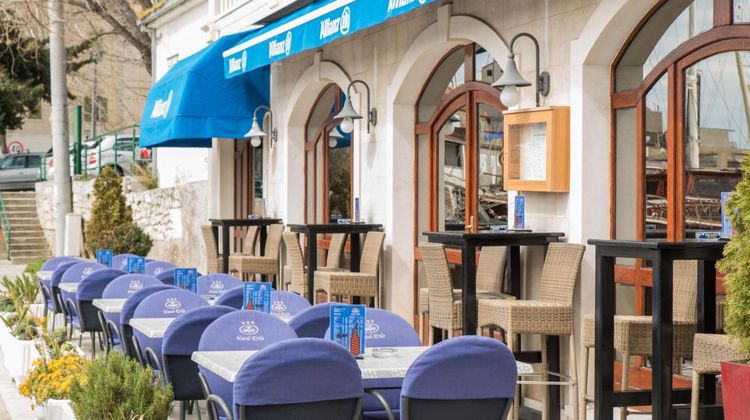 Hotel Krilo Exterior