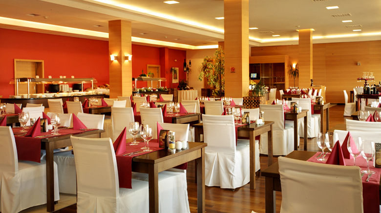 <b>Luna Island Hotel Restaurant</b>