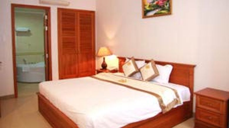 <b>White Lion Hotel Room</b>
