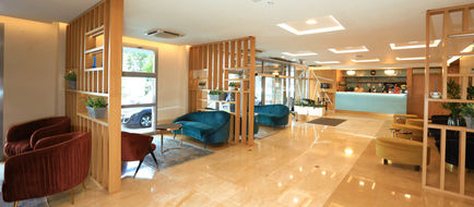 Medos Hotel Lobby