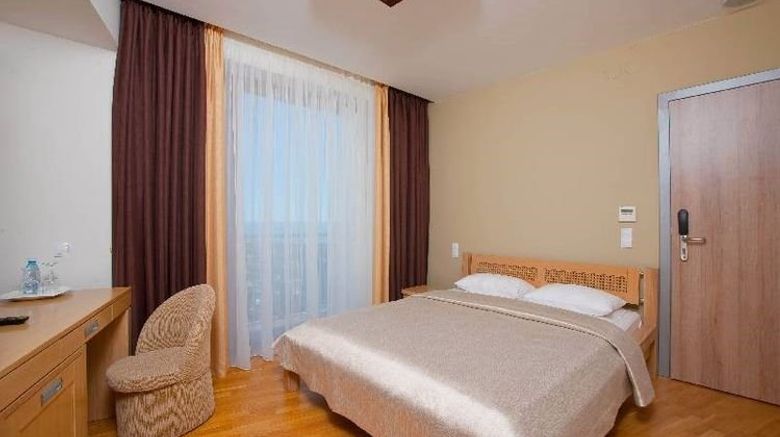 Diana Palace Room