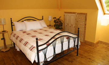 Aurora House Bed & Breakfast