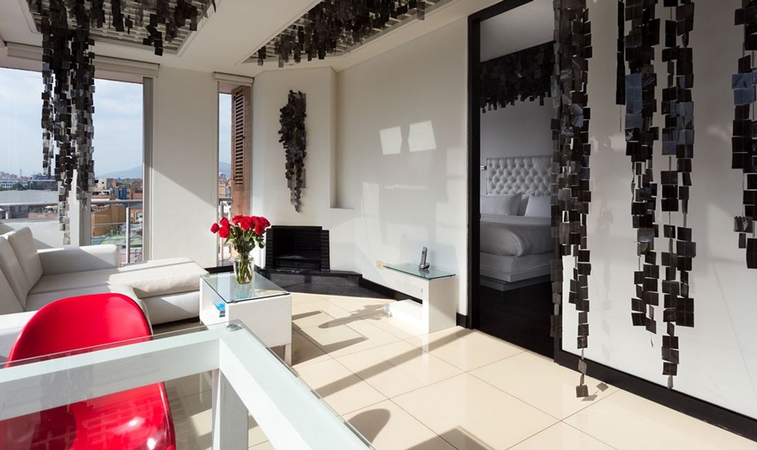 Hotel 104 Art Suites Suite