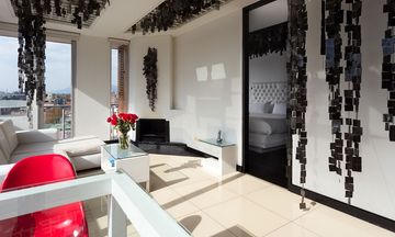 Hotel 104 Art Suites