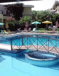 Niriis Hotel