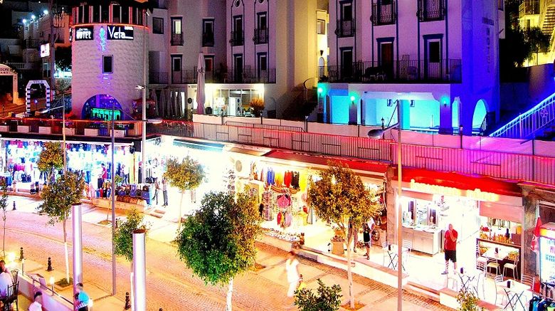 Club Vela Hotel Exterior