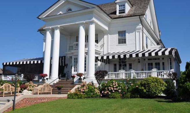 Peter Shields Inn Exterior