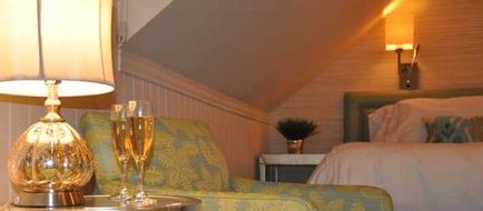 Peter Shields Inn Room