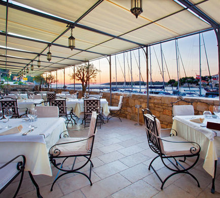 Hotel Martinis Marchi Restaurant