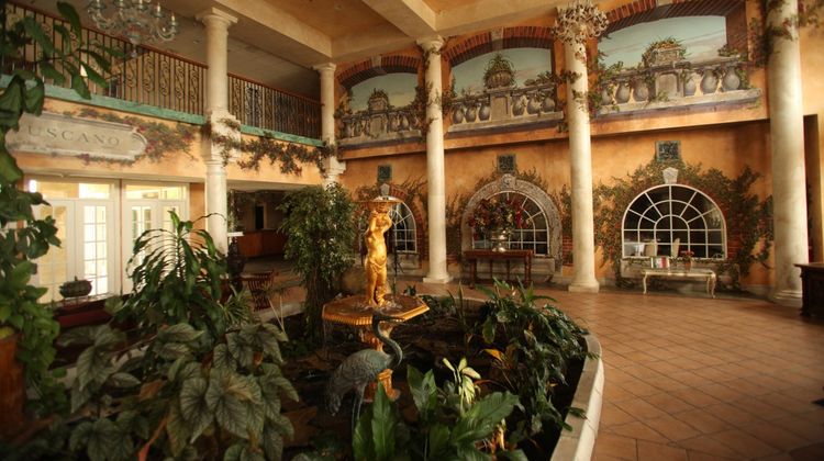 Renault Winery Tuscany Hotel Lobby