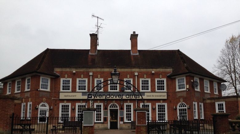 Wendover Arms Hotel Exterior
