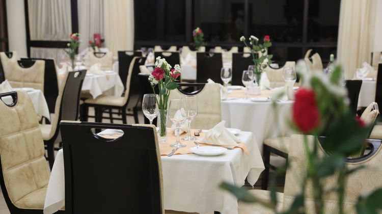 Caravan Hotel Banquet