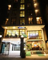 Caravan Hotel