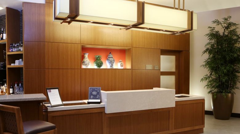 <b>Hyatt Place Flushing/LaGuardia Airport Lobby</b> <b>Hyatt Place Flushing/LaGuardia Airport Lobby</b>