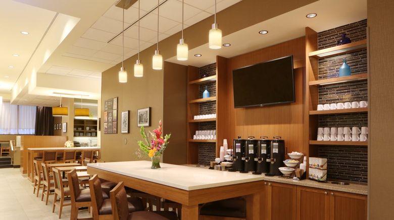 <b>Hyatt Place Flushing/LaGuardia Airport Restaurant</b> <b>Hyatt Place Flushing/LaGuardia Airport Restaurant</b>