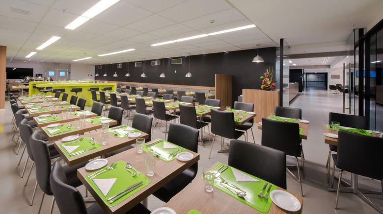 <b>Linx Hotel International Airport Galeao Restaurant</b> <b>Linx Hotel International Airport Galeao Restaurant</b>