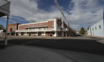 Historian Inn