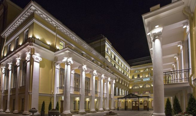 State Hermitage Museum Official Hotel Exterior