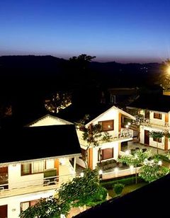 Hunky Dory Resort & Spa
